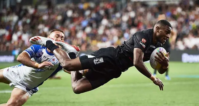 Maika Tudravu scores for Fiji against Samoa during the World Nines in Sydney on October 18, 2019. Photo: World Ninies